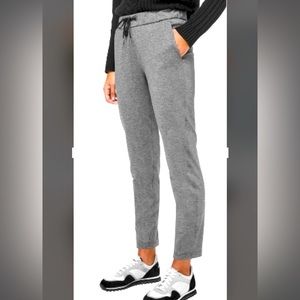 Lululemon On the Fly 7/8 Pant 27”